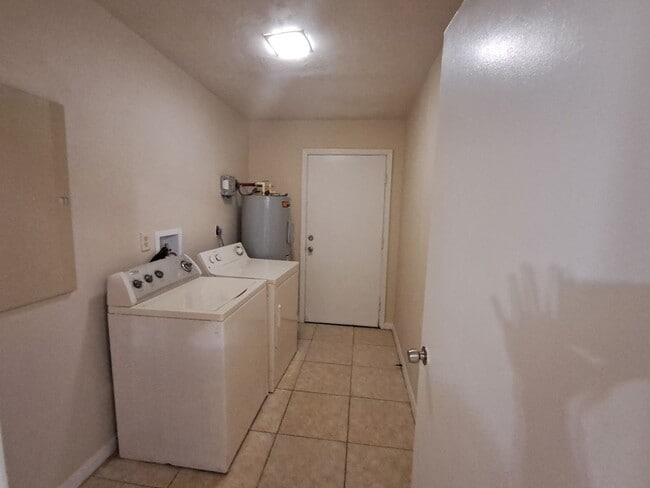 Building Photo - 1837 S Markley Ct