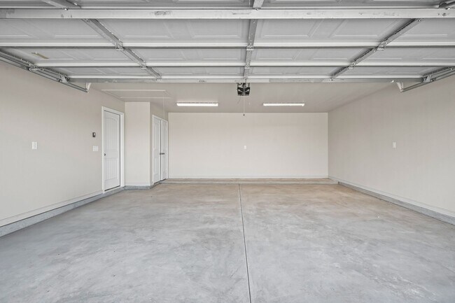 Building Photo - New Construction Home In Idalou ISD!