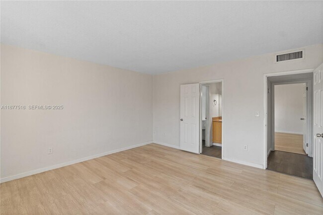 Building Photo - 9972 SW 88th St