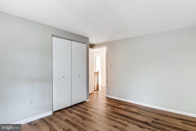 Building Photo - 5847 New England Woods Dr