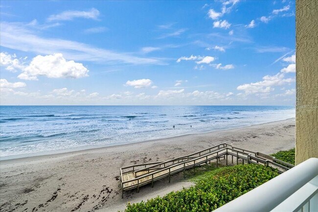 Building Photo - 1025 Jimmy Buffett Mem Hwy