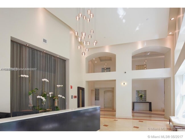 Building Photo - 3330 NE 190th St