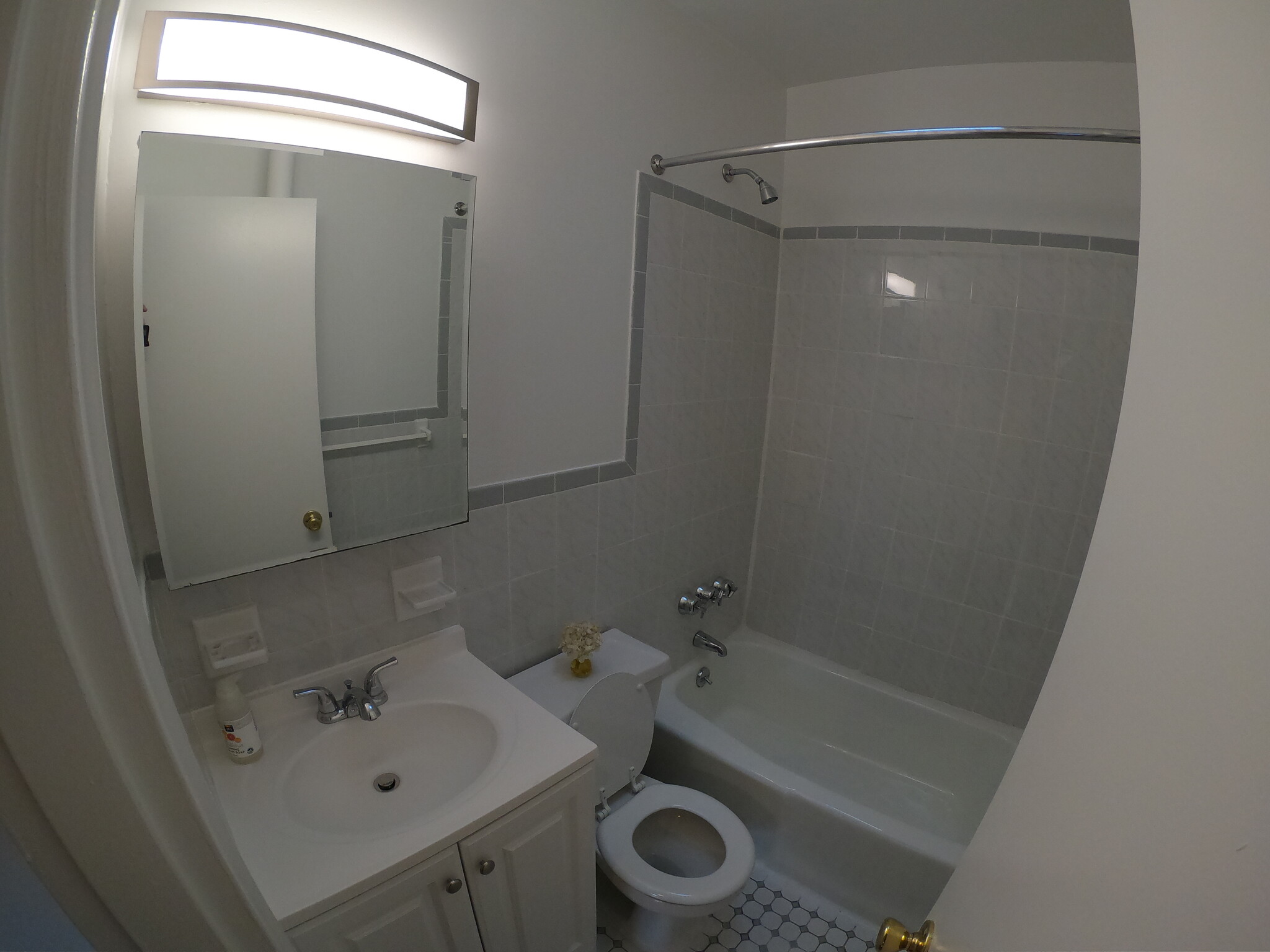 Bath - 156 W 95th St
