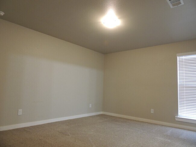 Building Photo - 1200 Cajun St
