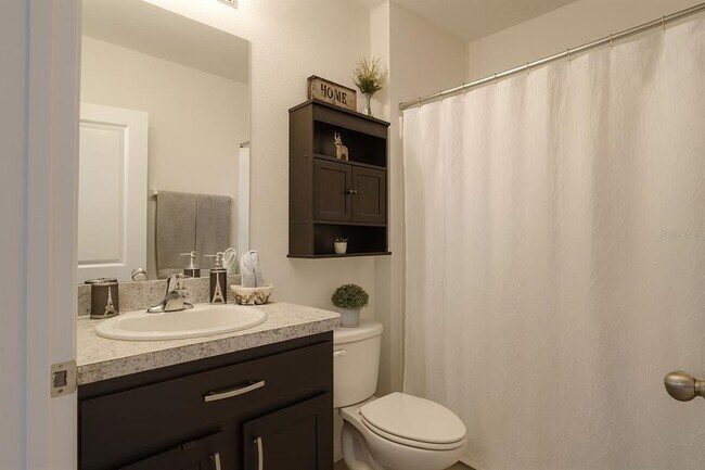 Building Photo - 32662 Brooks Hawk Ln