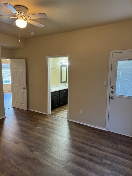 Building Photo - 129 Lindas Creek Ln