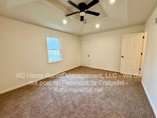 Building Photo - 307 E Main St