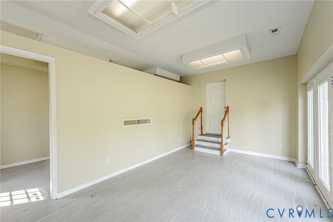 Building Photo - 811 Kiefer Field Ct