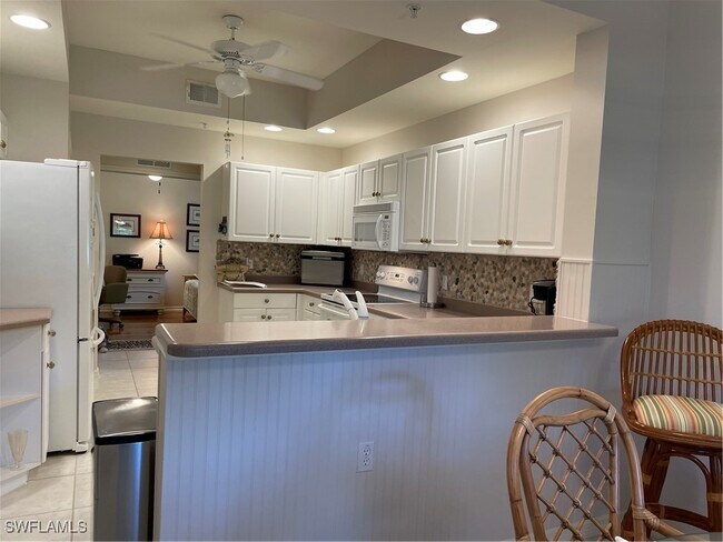 Building Photo - 3555 Laurel Greens Ln N