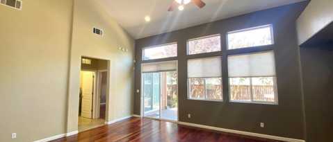 Building Photo - 887 Lemieux Ln