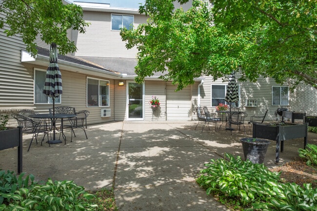 Interior Photo - Hanley Place Apartments