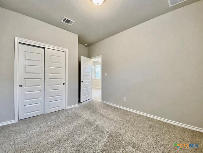 Building Photo - 2309 Pecan Island Dr