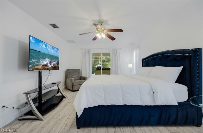 Building Photo - 1724 SW 31st Ln