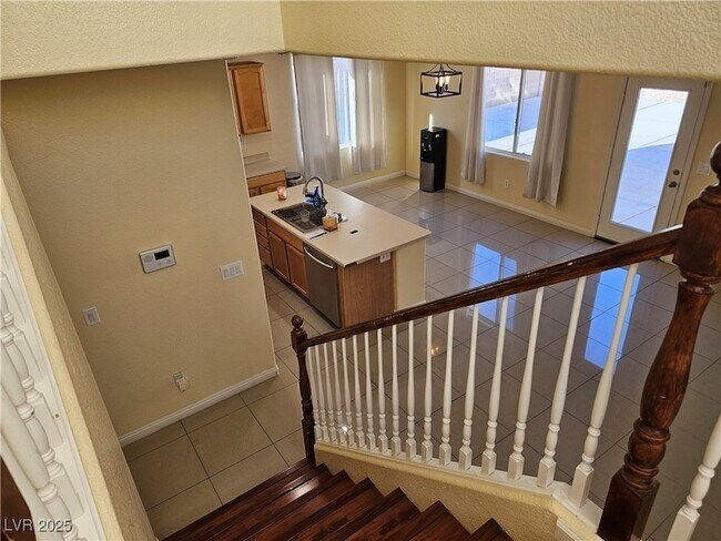 Building Photo - 3732 Shimmering Creek Ave