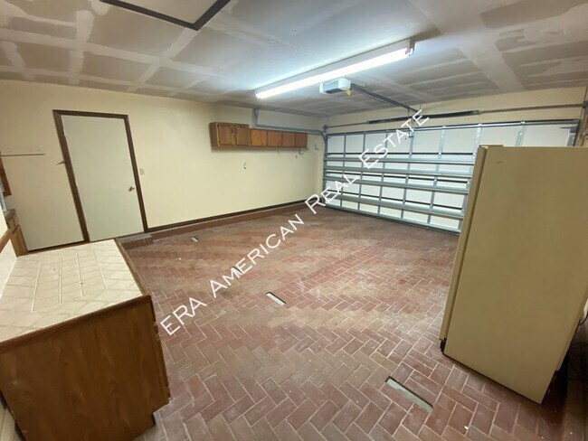 Building Photo - 520 Kumquat Ave