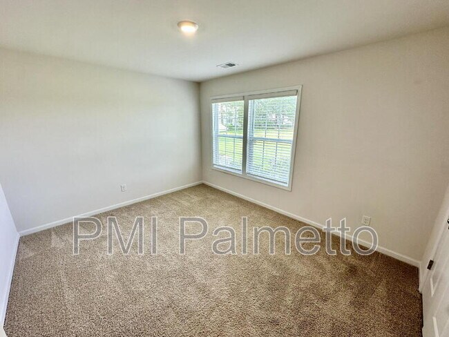 Building Photo - 35 Golden Spur Ln