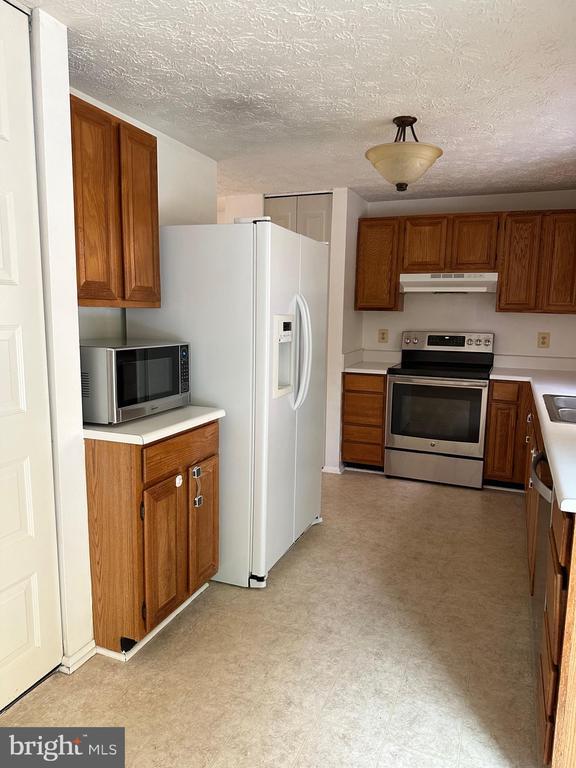 Building Photo - 4313 Lamarre Dr