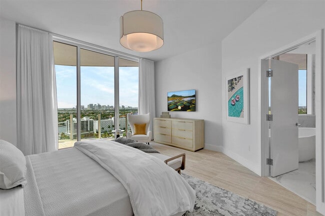 Building Photo - 525 N Fort Lauderdale Beach Blvd