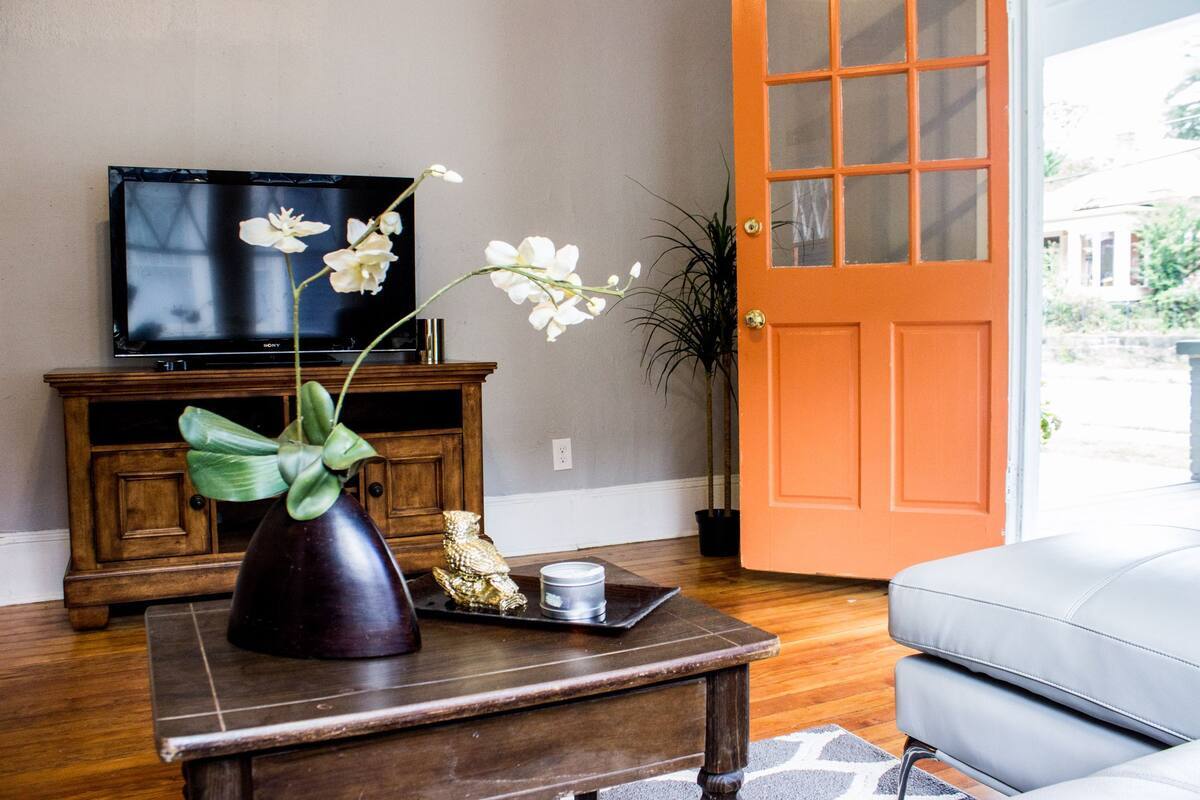 Building Photo - 1118 Oglethorpe Ave SW