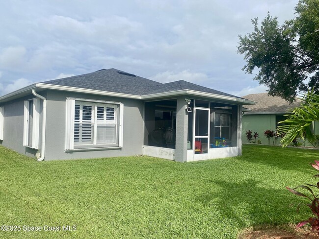 Building Photo - 210 Wickham Lakes Dr
