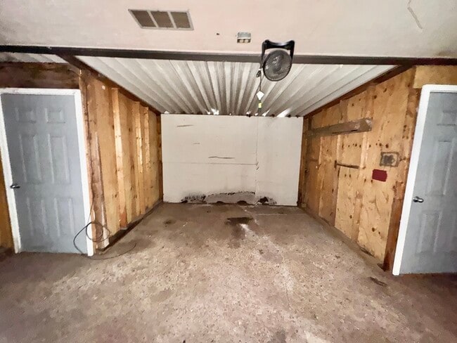 Building Photo - 4914 Childs Dr