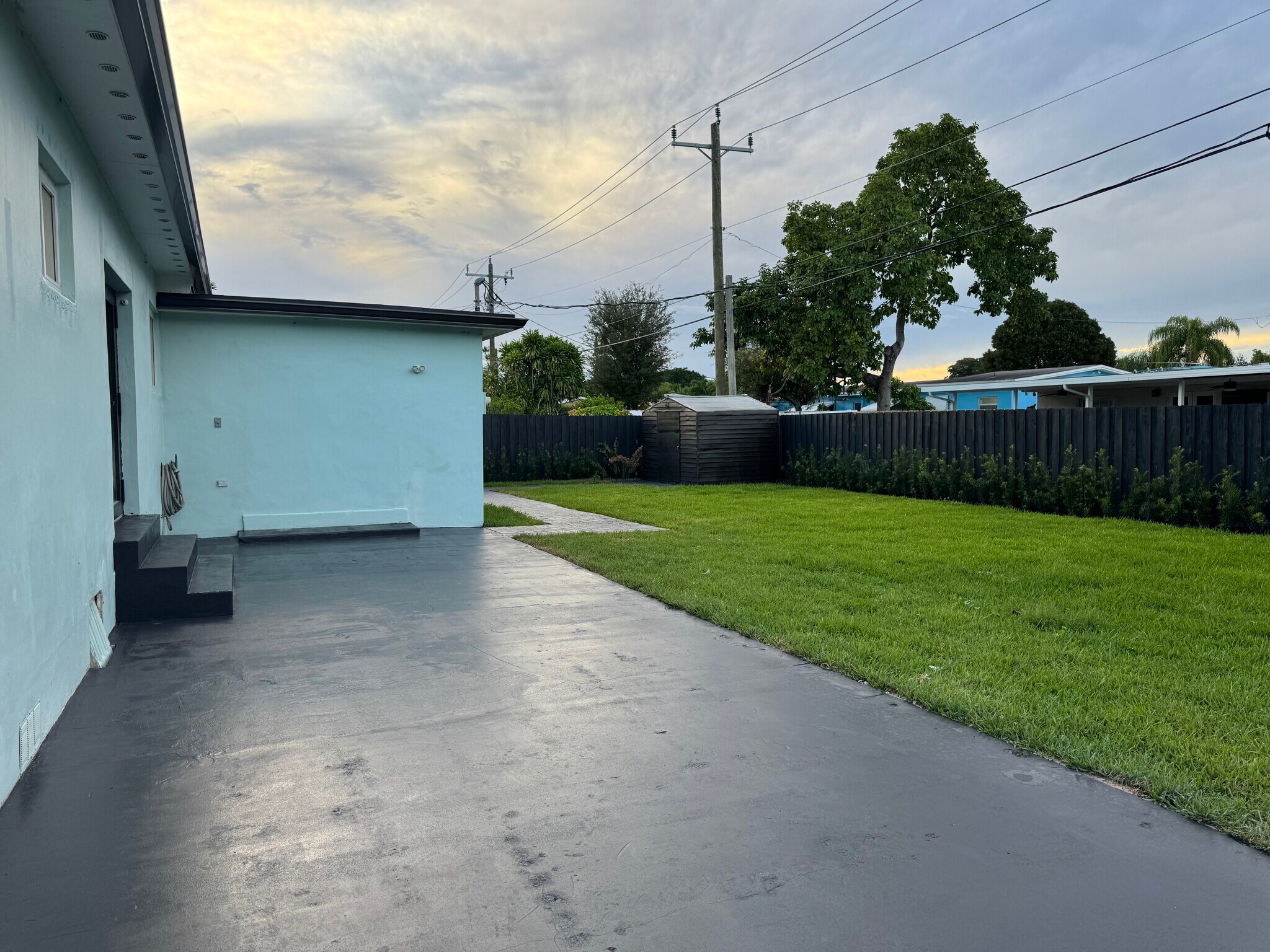 Building Photo - 8366 SW 37th St