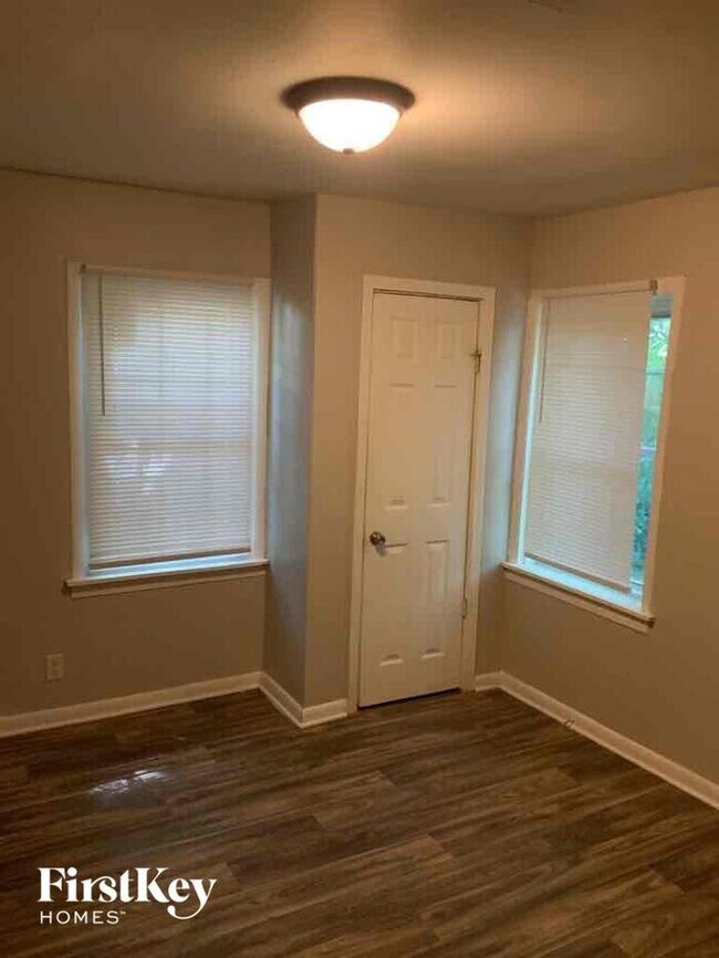 Building Photo - 1698 Sandtown Rd SW