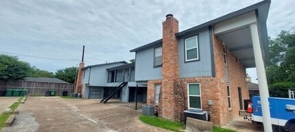 Building Photo - 8710 Ilona Ln