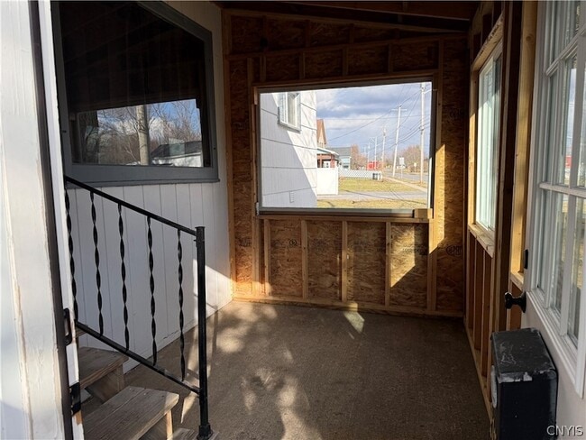 Building Photo - 215 E Hoard St