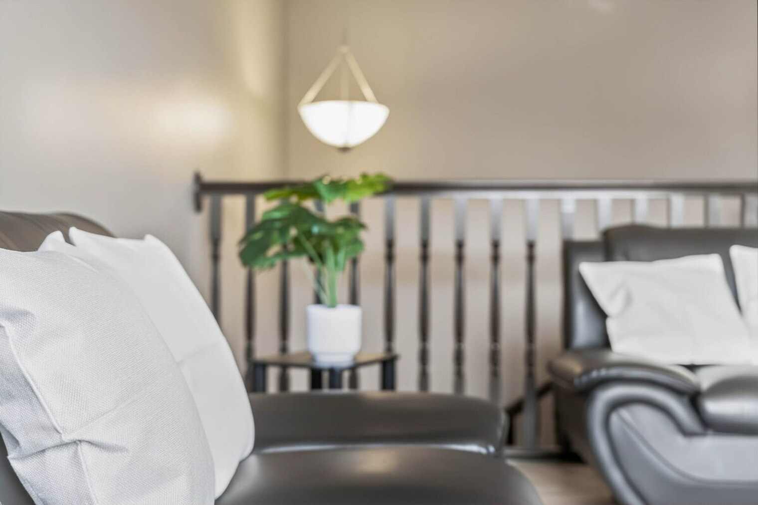 Building Photo - 1961 Creek Bank Dr