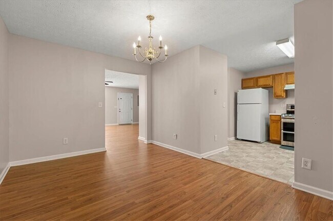 Building Photo - 5583 Windfall Ln