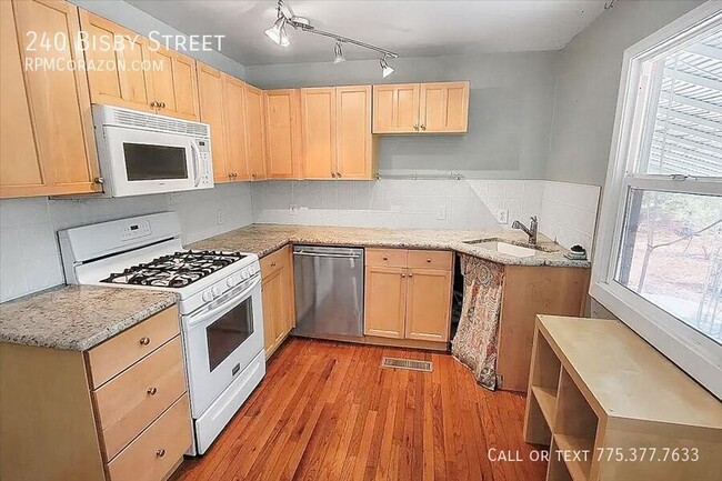 Building Photo - 240 Bisby St