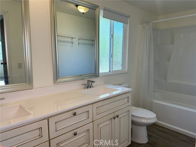 Building Photo - 5750 Westfield St