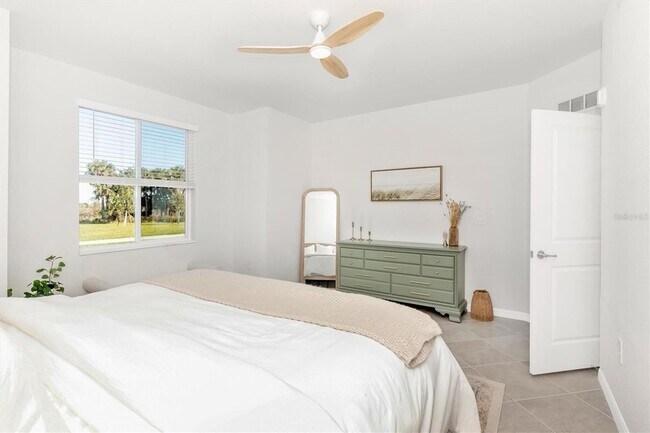 Building Photo - 12520 Galapagos Ct