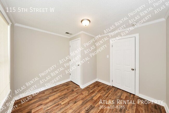 Building Photo - 115 5th St W