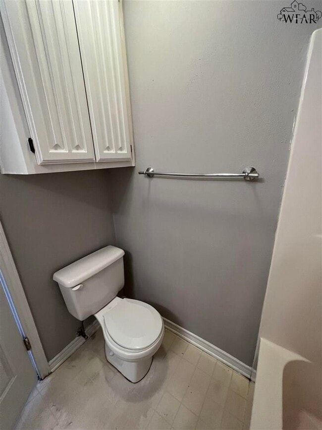 Building Photo - 5316 Pebblestone Dr