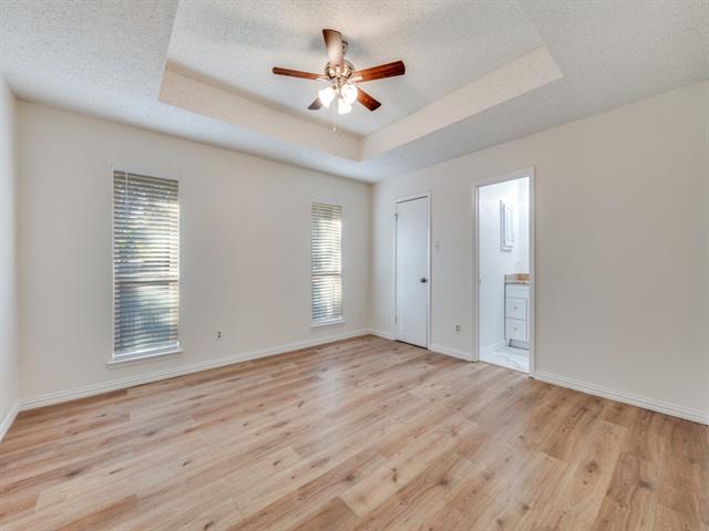 Building Photo - 8903 Marilyn Dr