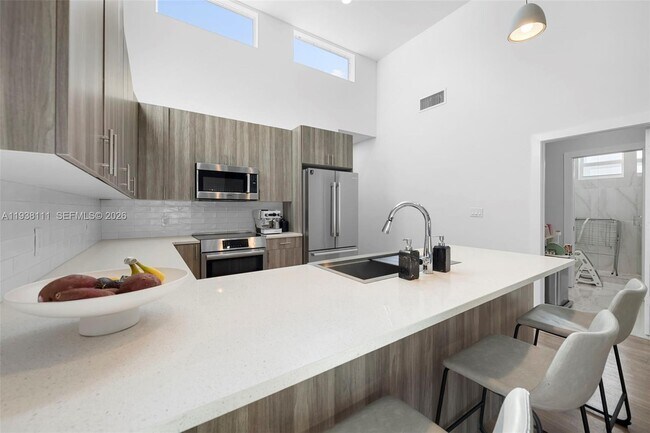 Building Photo - 821 SW 14th St