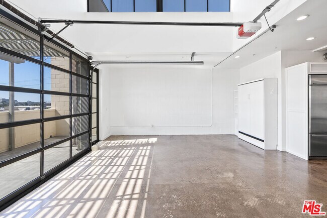 Building Photo - 1544 12th St