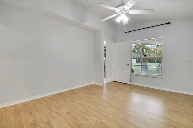 Building Photo - 7333 Burgess Dr
