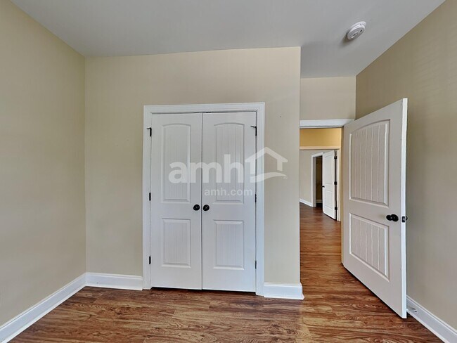 Building Photo - 518 Dawley Dr