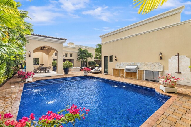 Building Photo - Luxury 5BR Grand Estate w/ Pool & Golf Sim...