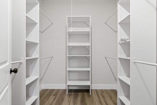 Building Photo - 2205 E 148th Ave