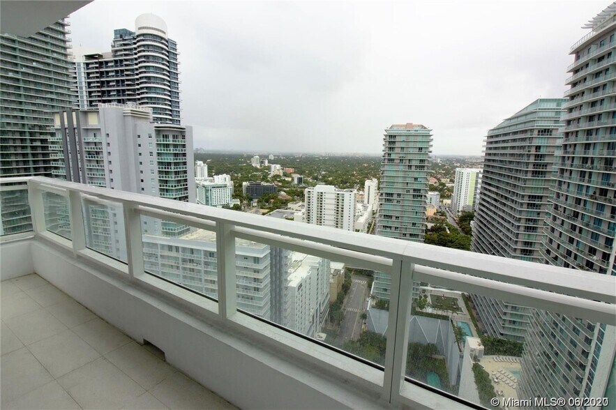Building Photo - 1080 Brickell Ave