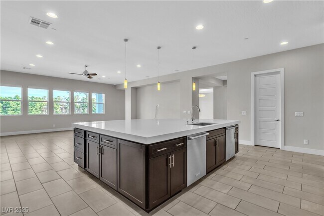 Building Photo - 6130 Pebble Glen Ct