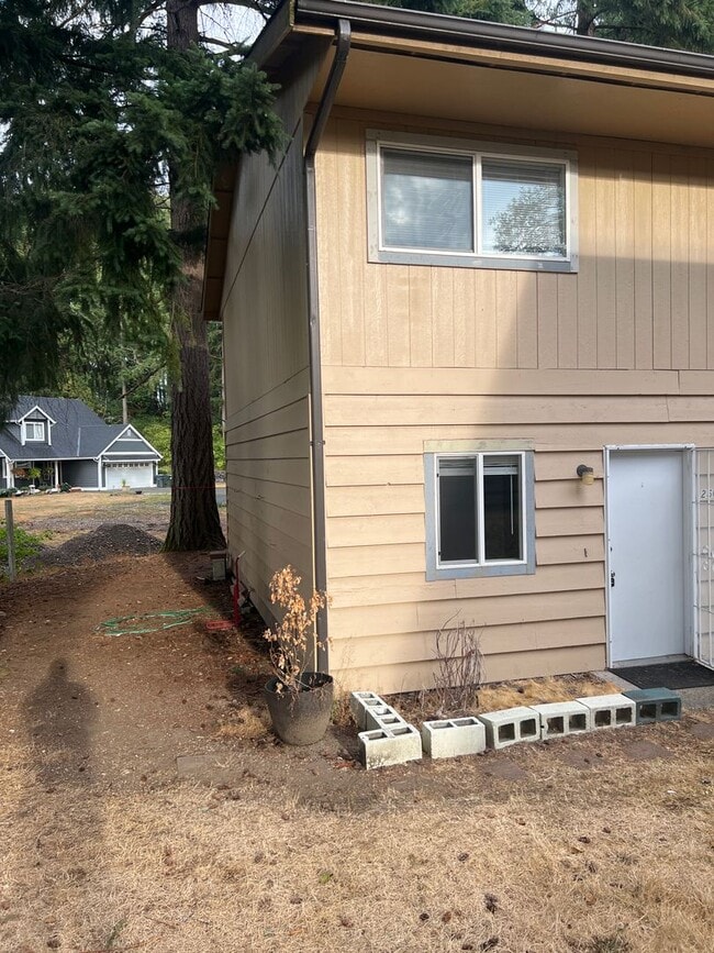 Building Photo - 2507 1/2 B Street