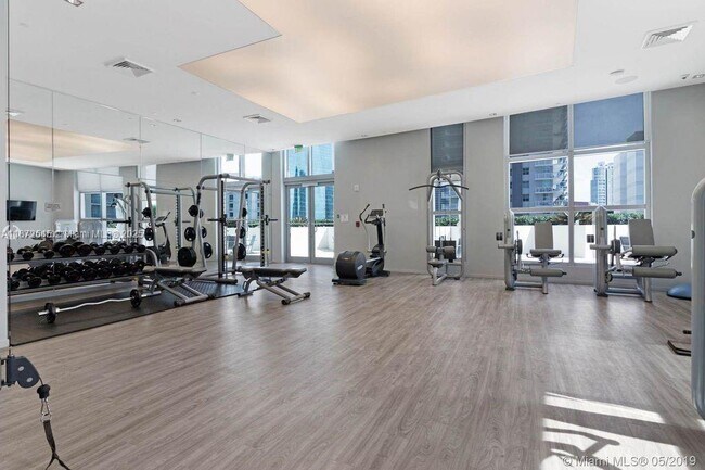 Building Photo - 1100 S Miami Ave