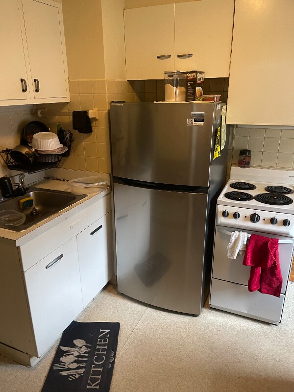 Building Photo - 28 William St