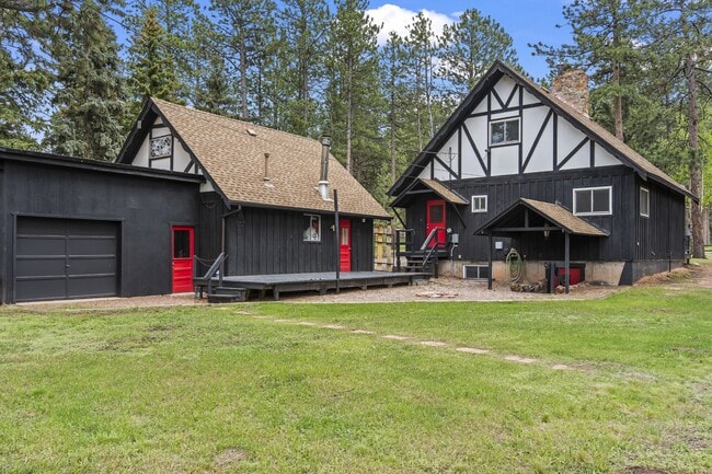 Building Photo - 220 Wildflower Dr