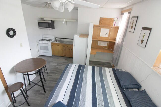 Building Photo - 803 Upson Dr